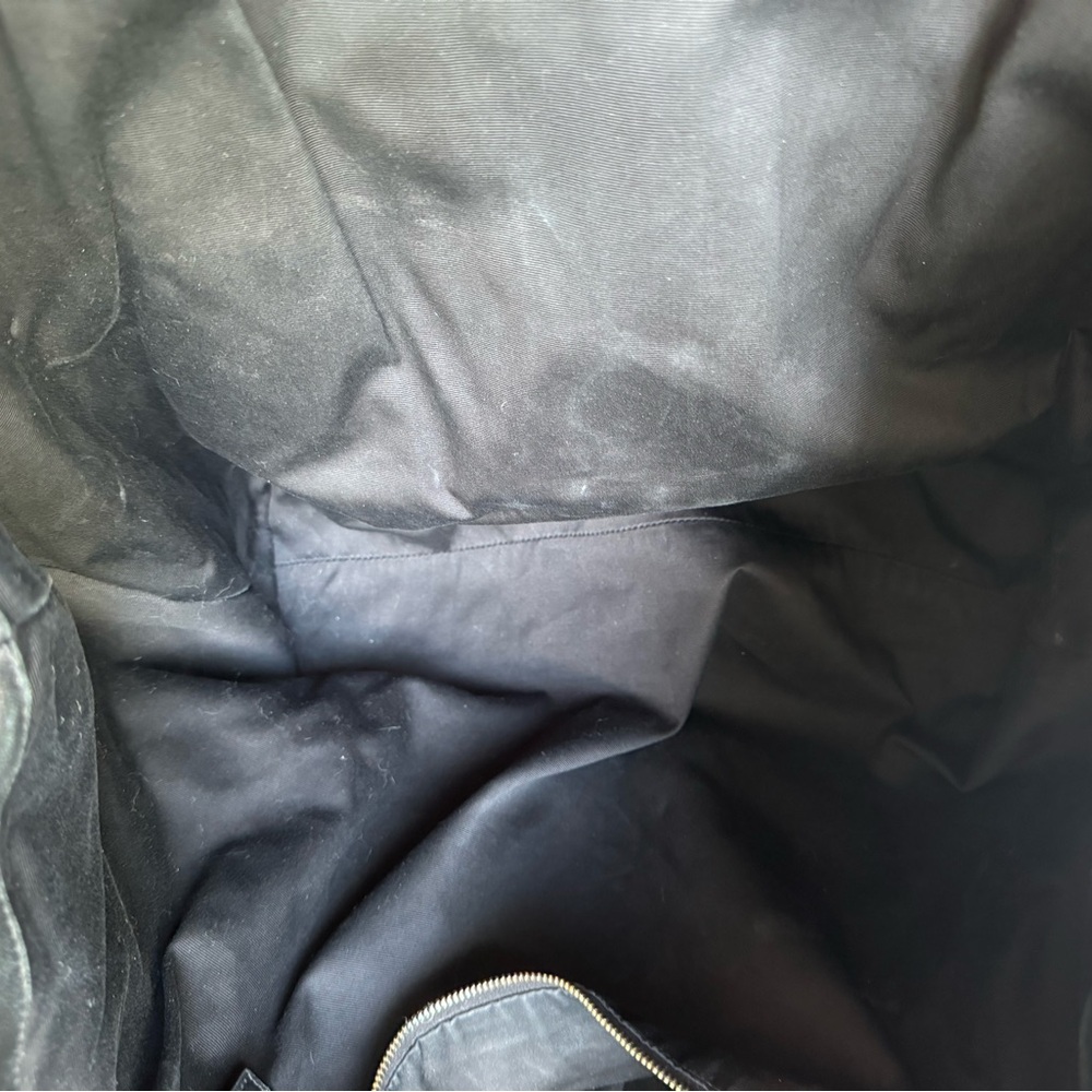 Yves Saint Laurent Black Quilted leather Tote - Icare Maxi bag in lambskin - Picture 10 of 11